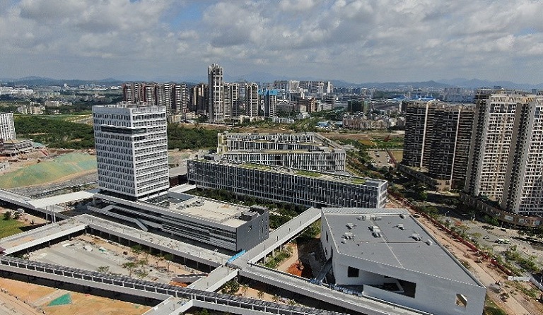 �������ׯ�й����н�Ļǽ��Ŀ�ٻ��й���������װ�ν�