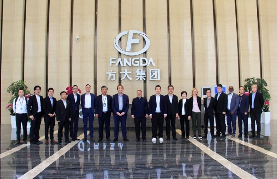 �¼���½·��ͨ�����ָ��ֳ�Chua Chong Kheng�������ӽ�ͨ���޹�˾��̫����ϯִ�й�Michel Obadiaһ�е���ׯ�й�������