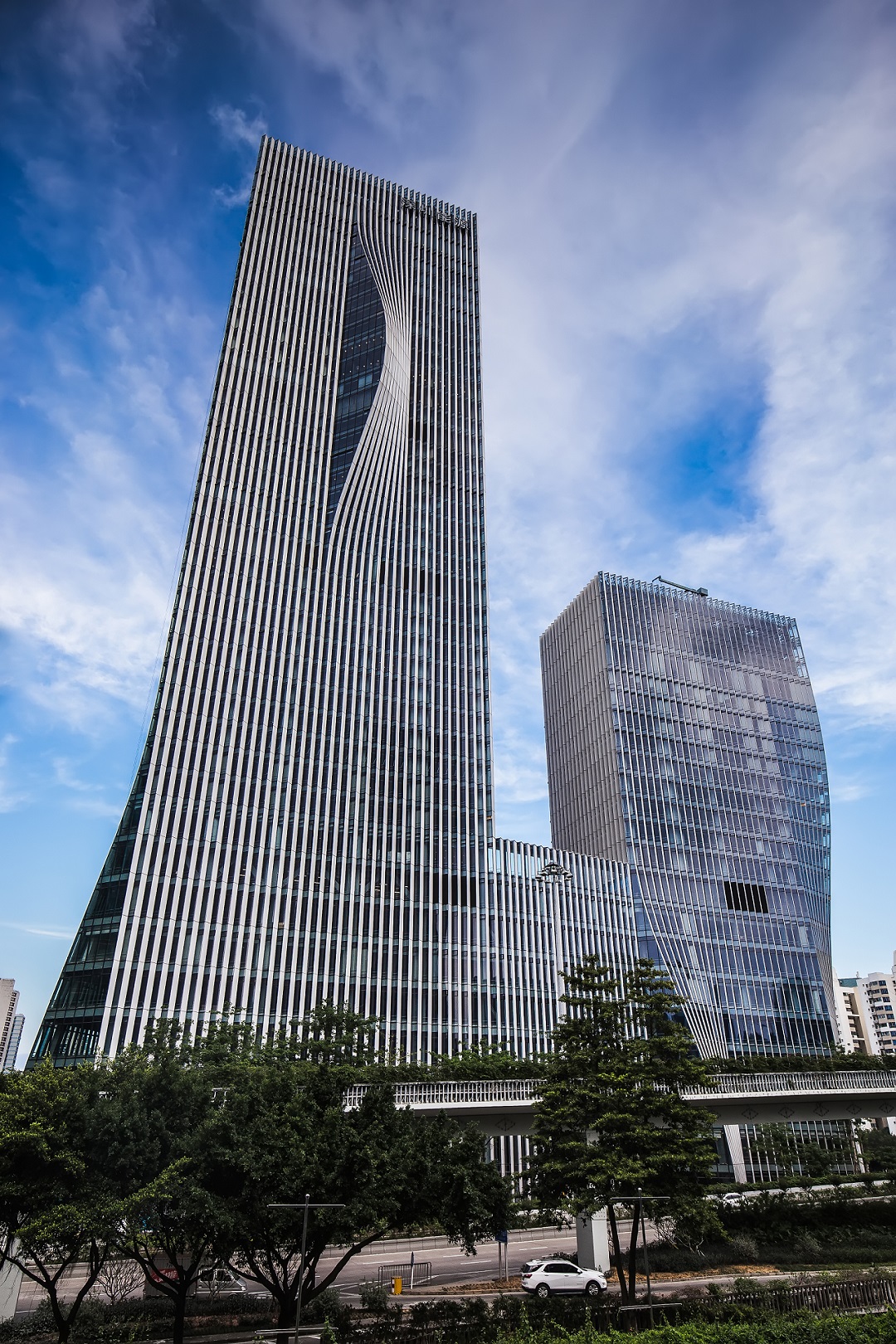 ׯ�к���Ϸ(�й�)�ɷ����޹�˾-����