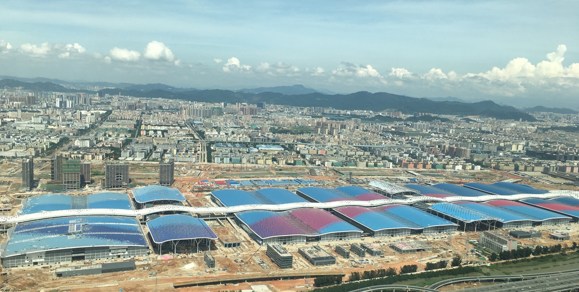 ׯ�к���Ϸ(�й�)�ɷ����޹�˾-����