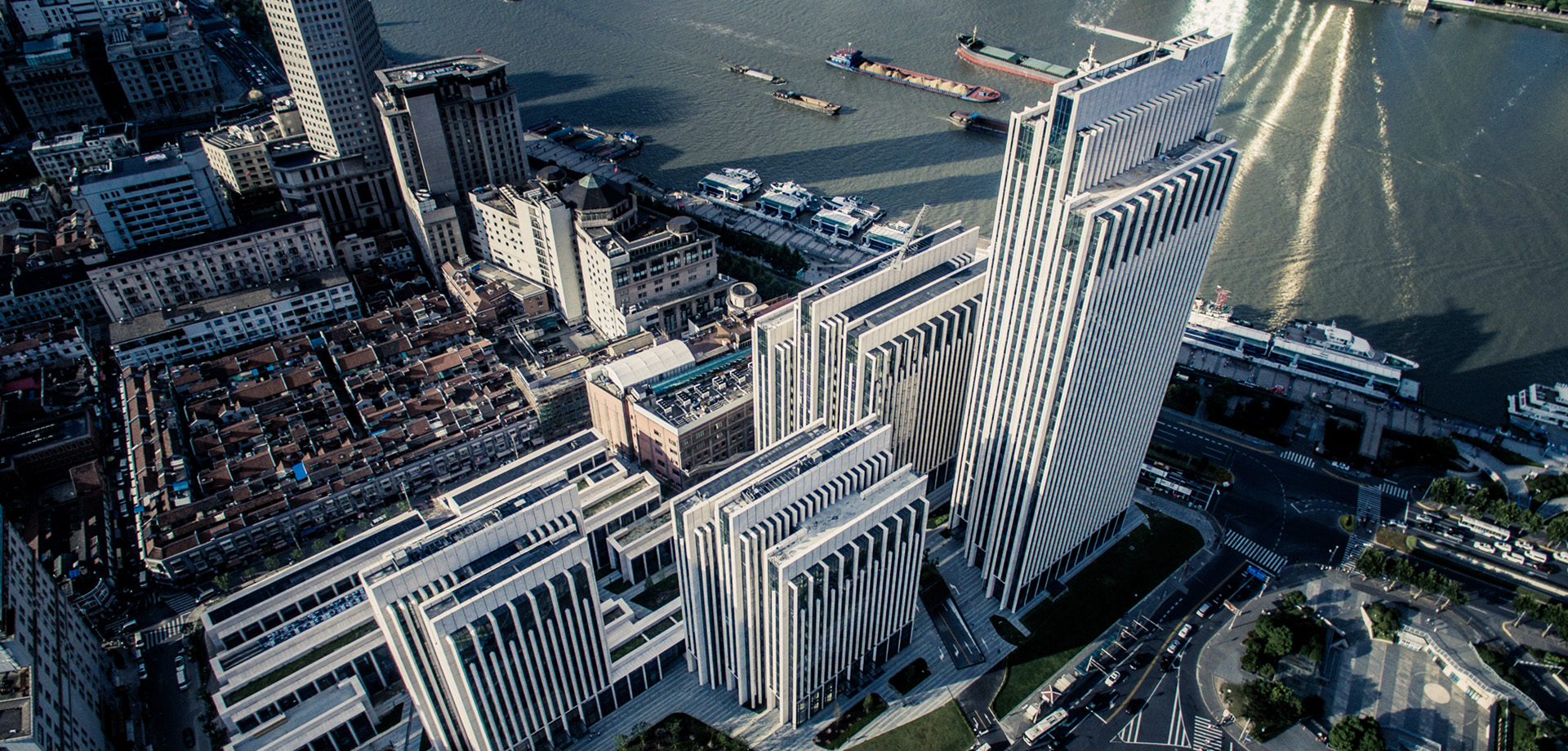 ׯ�к���Ϸ(�й�)�ɷ����޹�˾-����