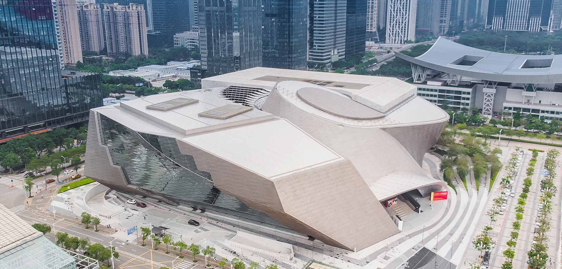 ׯ�к���Ϸ(�й�)�ɷ����޹�˾-����