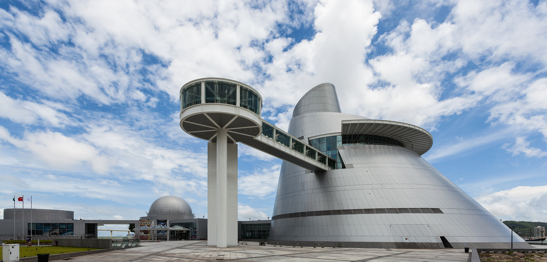 ׯ�к���Ϸ(�й�)�ɷ����޹�˾-����