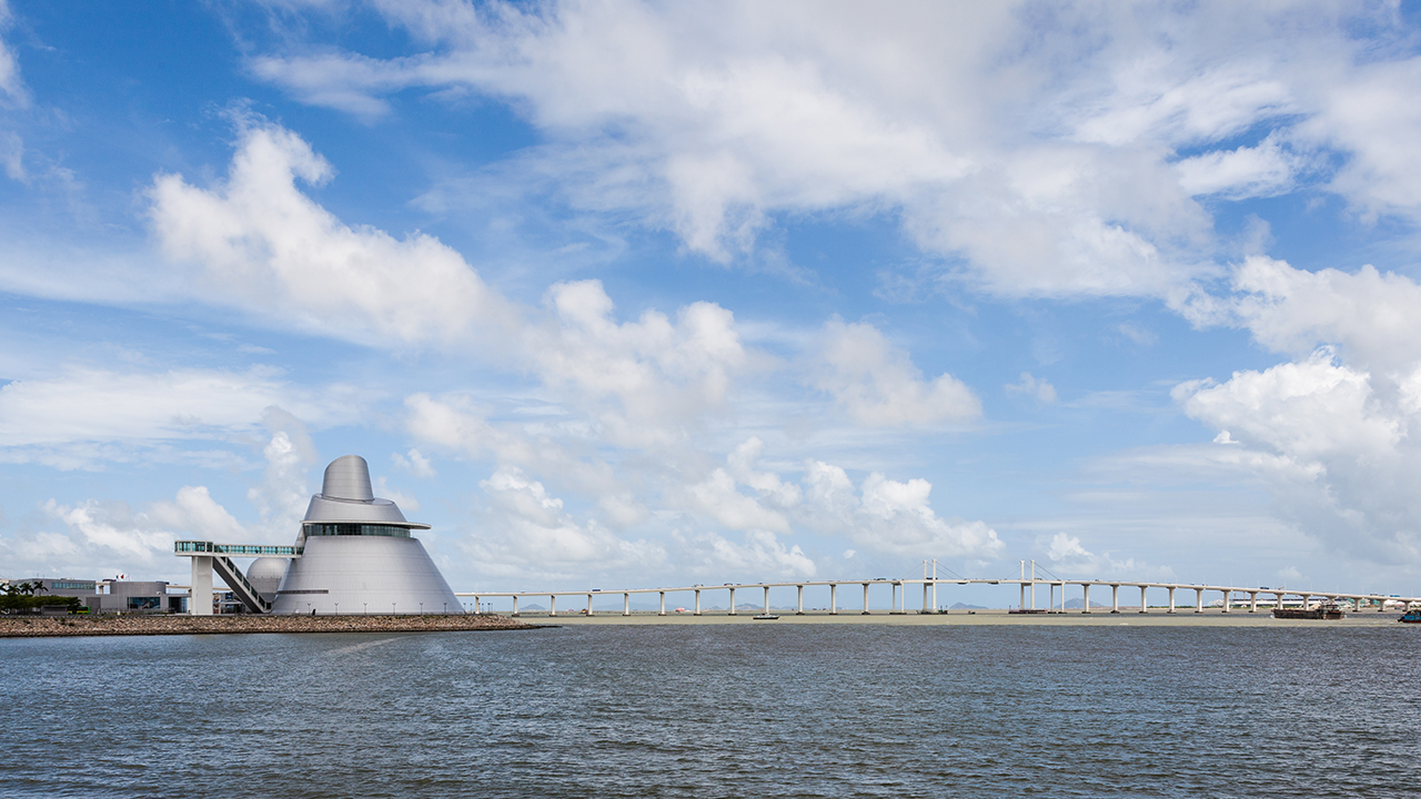 ׯ�к���Ϸ(�й�)�ɷ����޹�˾-����